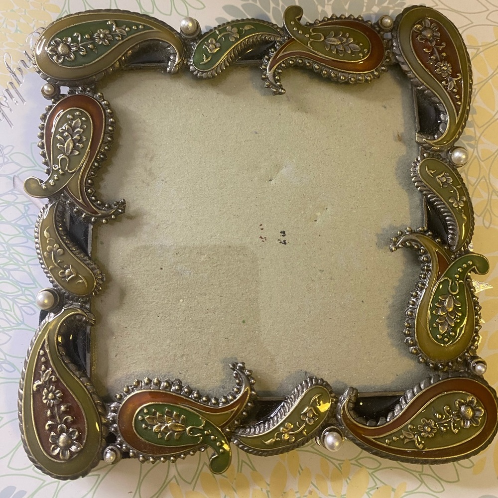 Picture frames - Picture 2 of 5